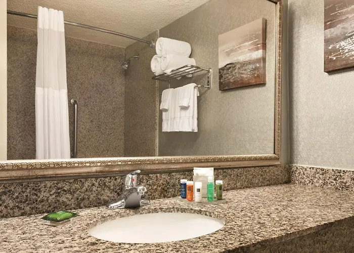 Radisson Worth North-fossil Creek Hotel 3*