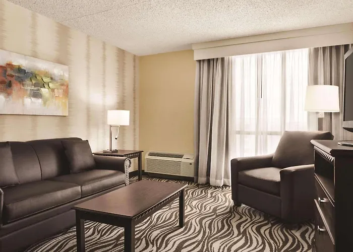 Radisson Worth North-fossil Creek Hotel 3*