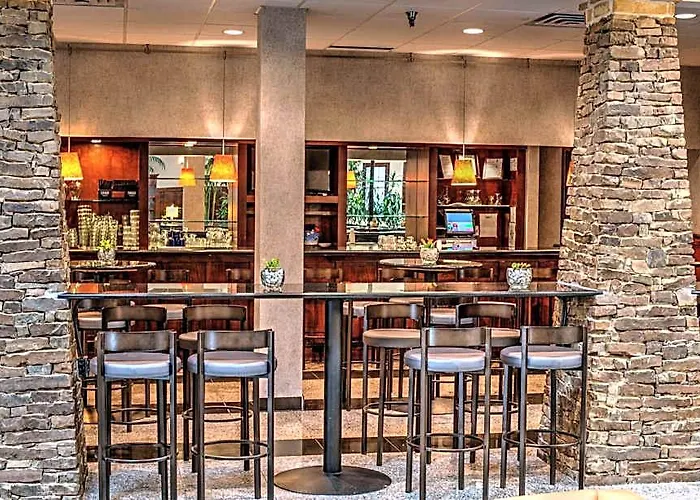 Radisson Worth North-fossil Creek Hotel 3*
